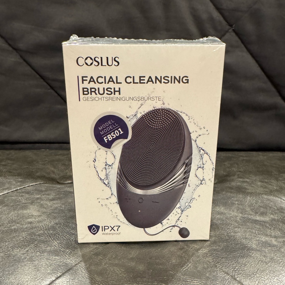 COSLUS Facial Cleansing Brush Model FBS01 waterproof. Sealed Never Used.